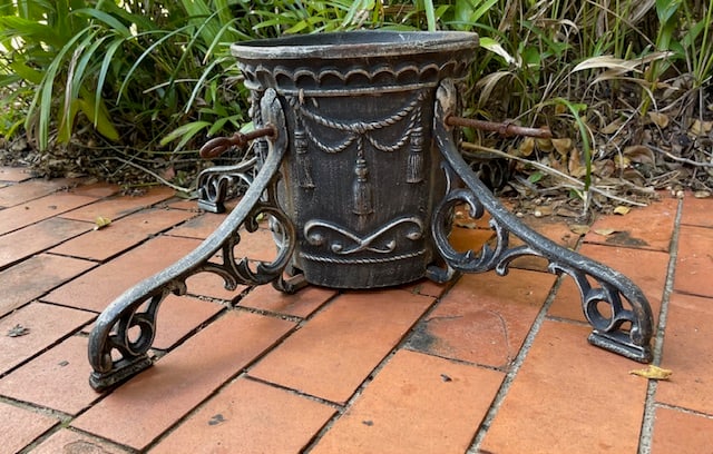Heavy All Metal Tree Stand, Vintage - 12