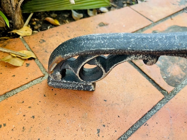 Heavy All Metal Tree Stand, Vintage - 6