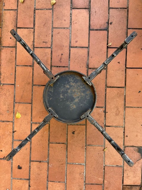 Heavy All Metal Tree Stand, Vintage - 9