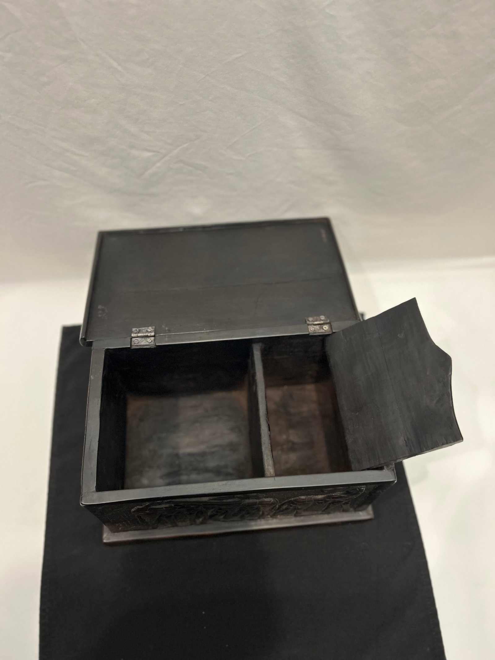 African Blackwood Relief-Carved Box (Tanzania) - 3