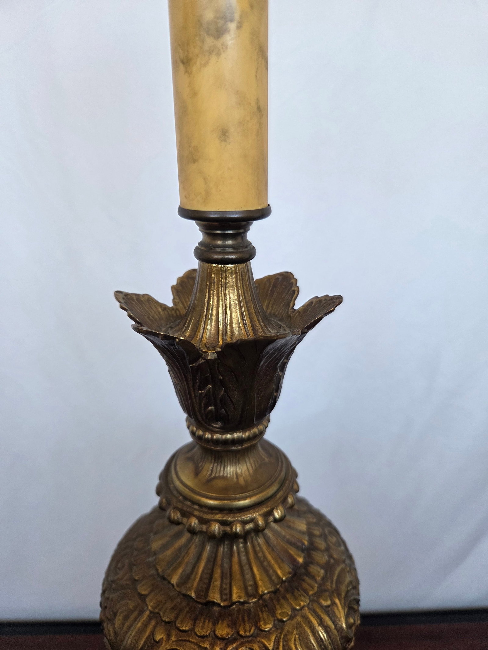 1950s Mid-Century Rococo Revival Solid Brass Table Lamp - 3