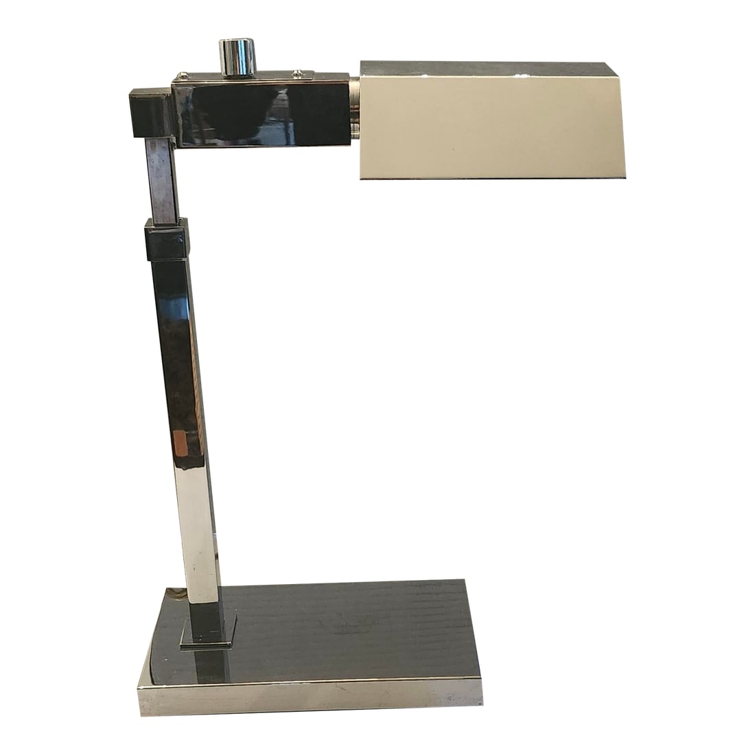 Vintage Casella Lighting of San Francisco Chrome Heavy Desk Lamp Adjustable Height: Vintage Casella Lighting of San Francisco Chrome Heavy Desk Lamp Adjustable Height. Shade is turning both sides. What a great lamp in very good condition. Has golden maker's mark on the bottom. Lamp c