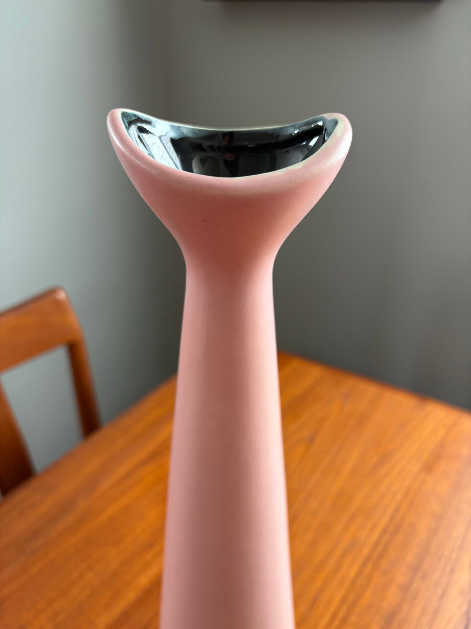 Birds Mouth Tall Tapered Vase After Malcolm Leland - 6