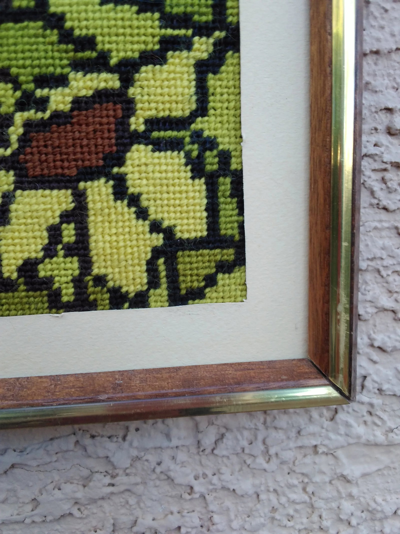 1970s Yellow and Green Stylized Floral Framed Needlepoint Picture - 4