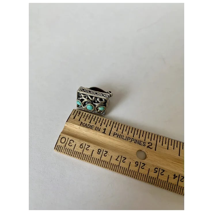 Late 20th Century Sterling and Turquoise Clip-On Earrings, A Pair - 8