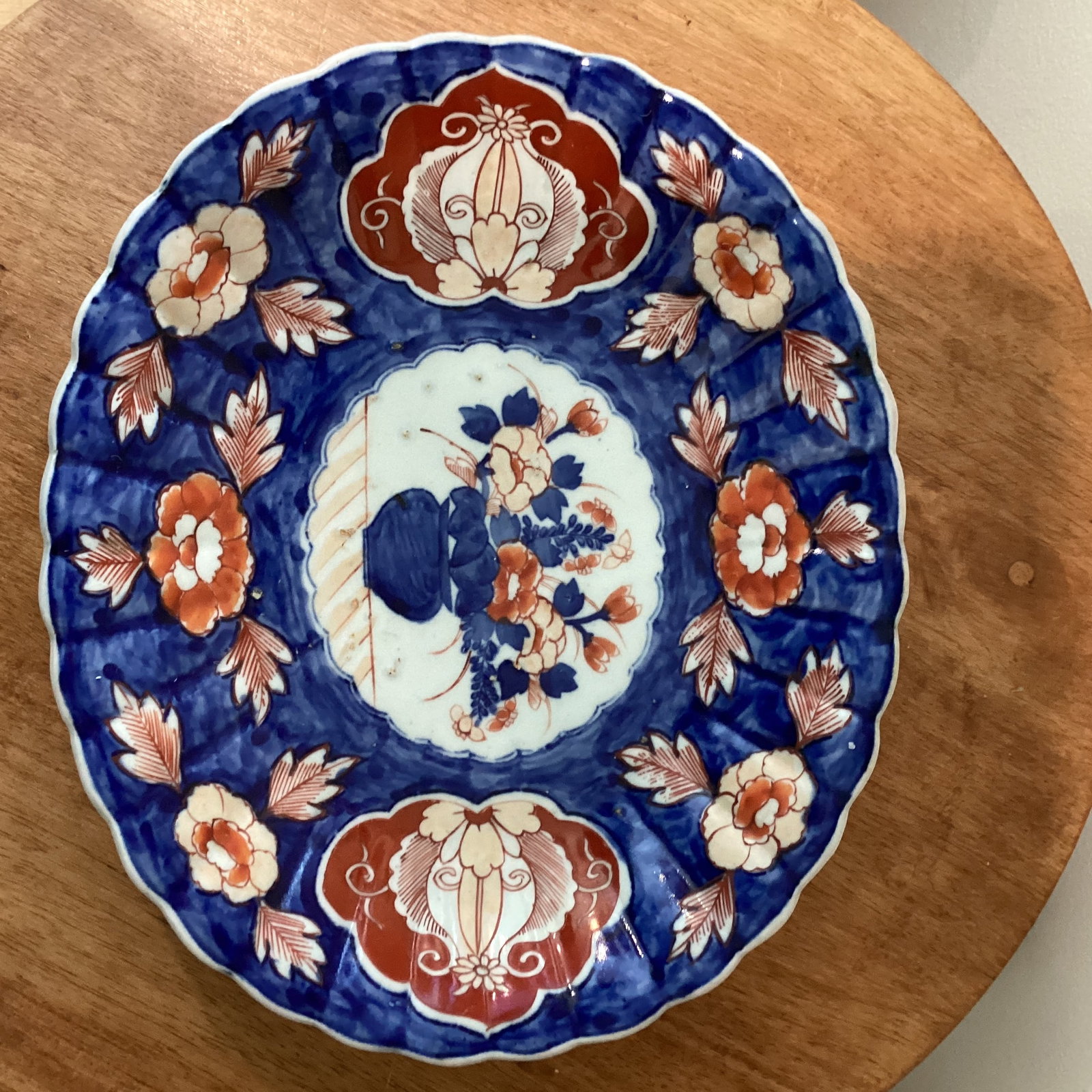 Antique Japanese Porcelain Hand Painted Imari Oval Scalloped Platter Circa 1900s - 2