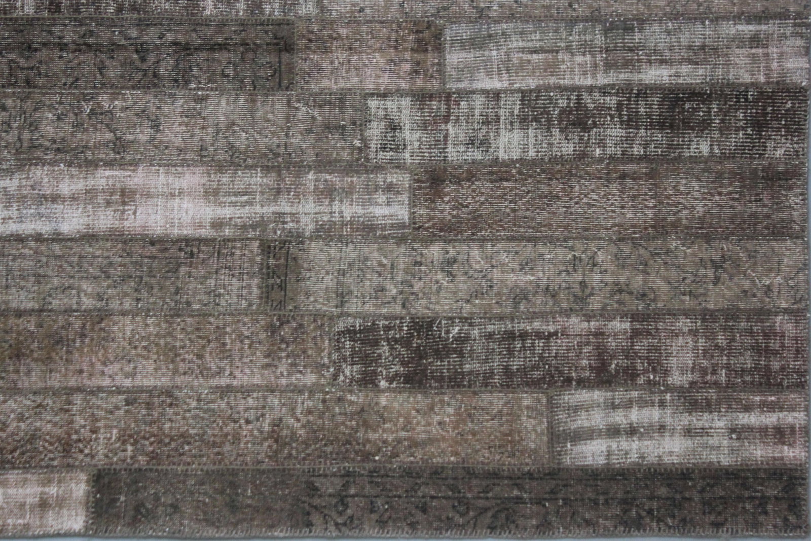 Handmade Vintage Patchwork Rug. 6'9" X 10' - 2
