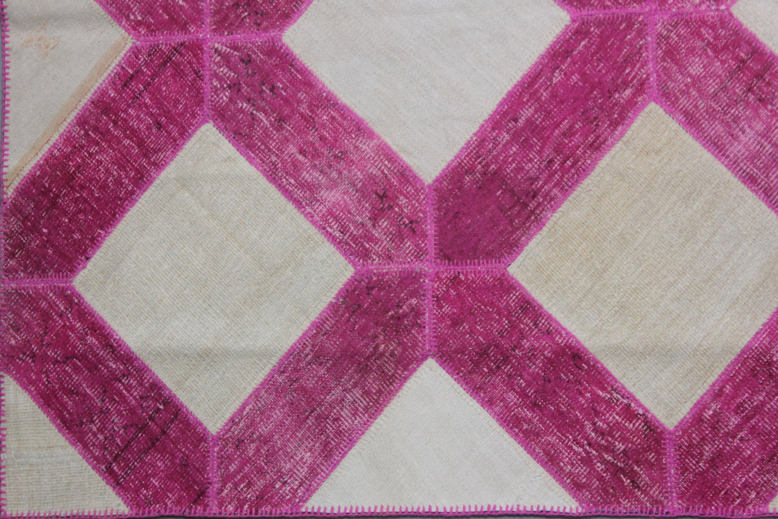Handmade Vintage Patchwork Rug. 7'2" X 10'3" - 3