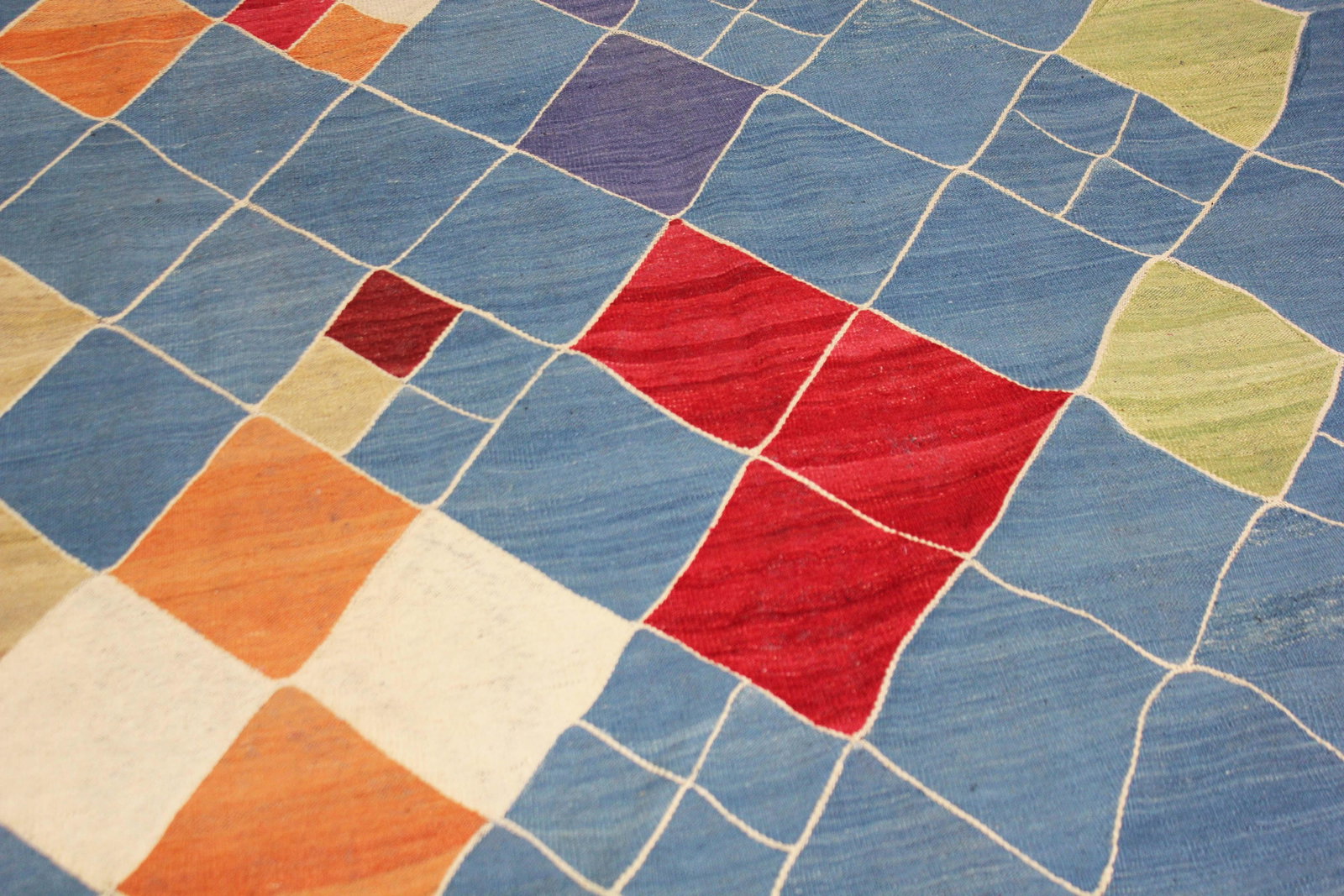 Hand Knotted Modern Kilim. 8'4" X 9'9" - 3