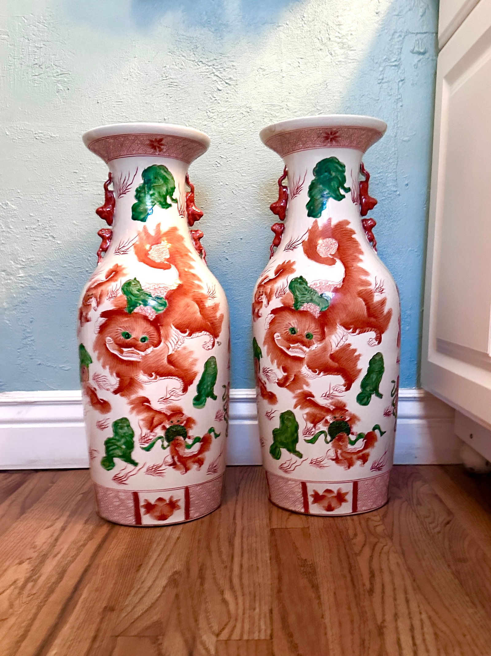 Vintage 24" Hand Painted Chinese Porcelain Jars With Foo Dogs and Inscriptions, a Pair - 3