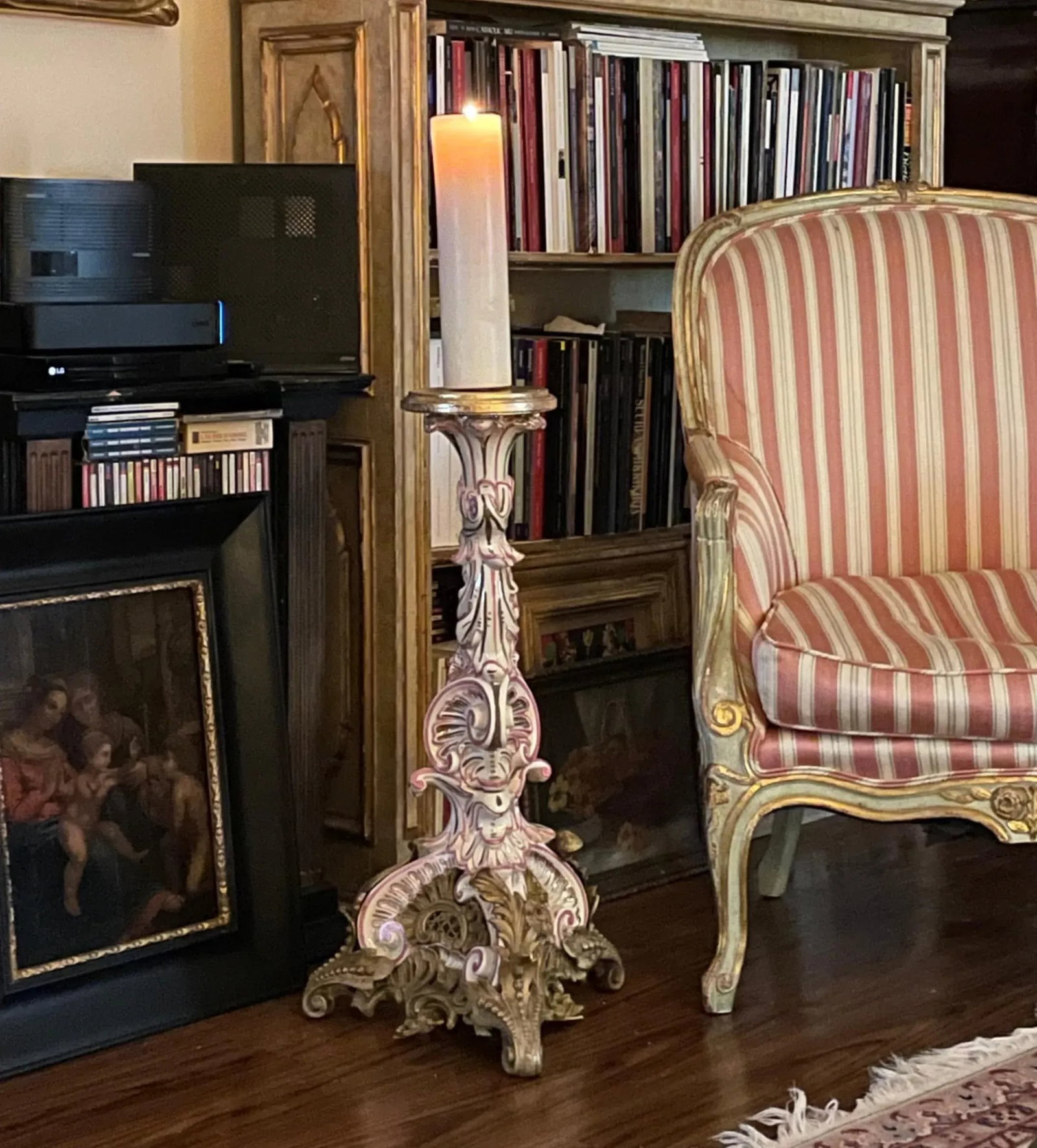 Large French Strasbourg 19th Century Faience Tall Floor Candle Holder With Ormolu - 9