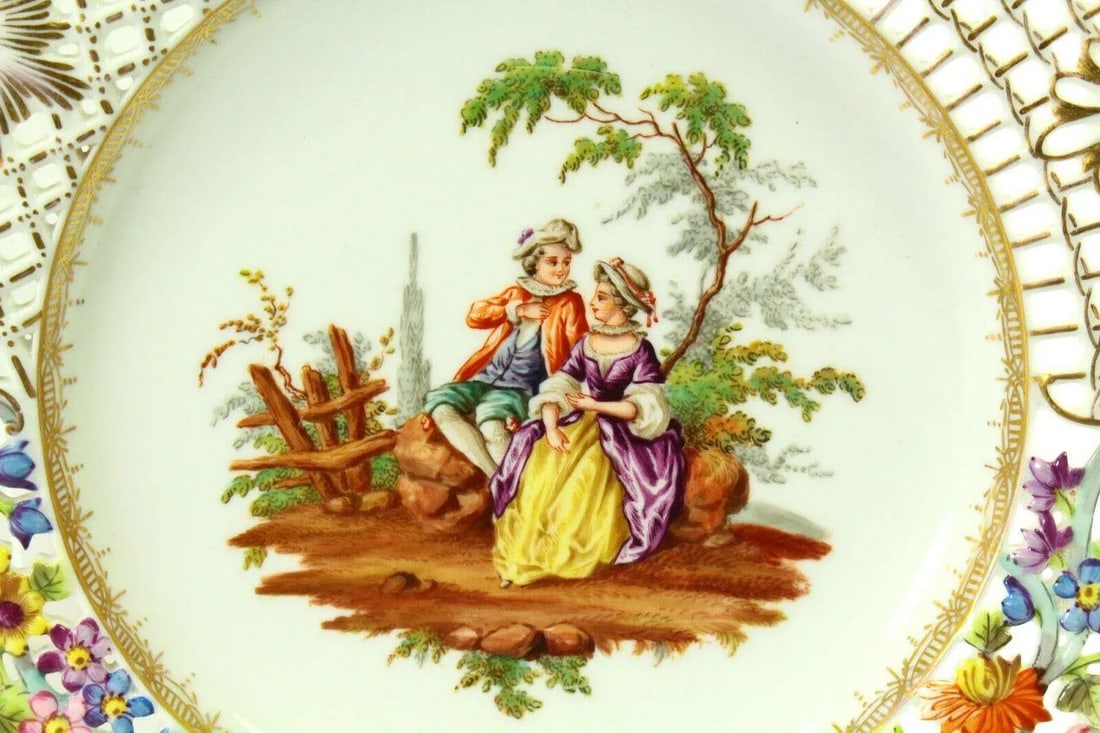 1820's Porcelain Plates Coalport Romantic Scenes Reticulated With Encrusted Flowers - a Pair - 3