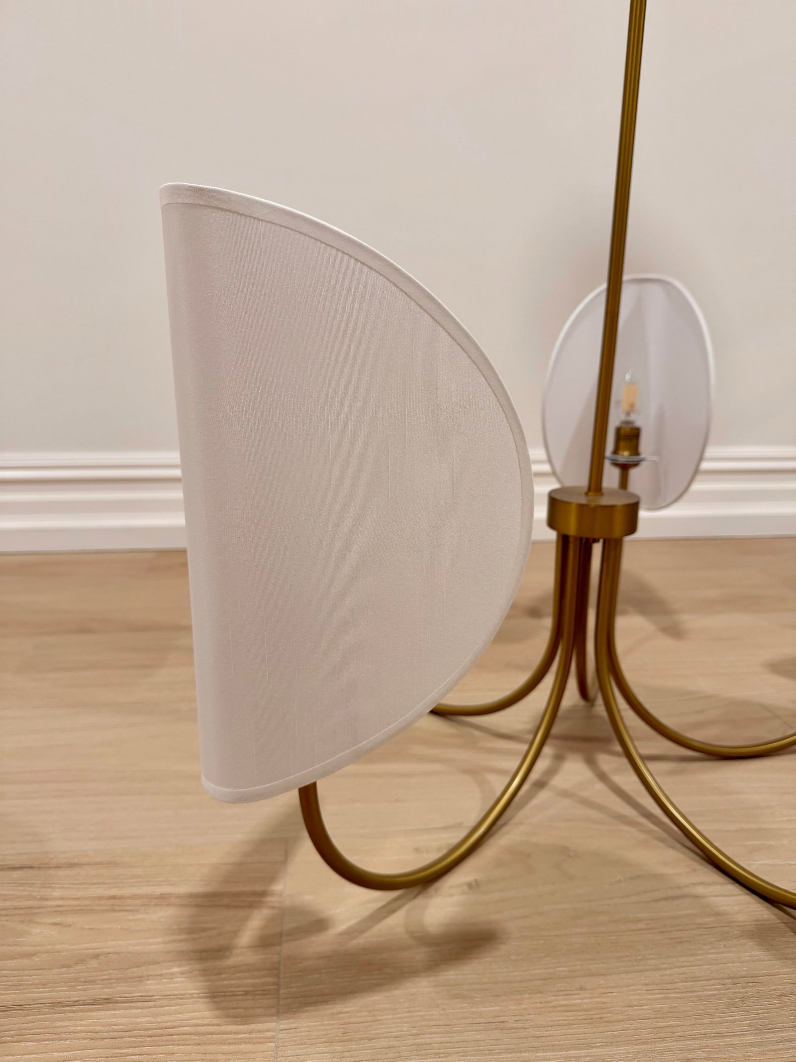 Contemporary 5 Light Chandelier With White Shades - 5