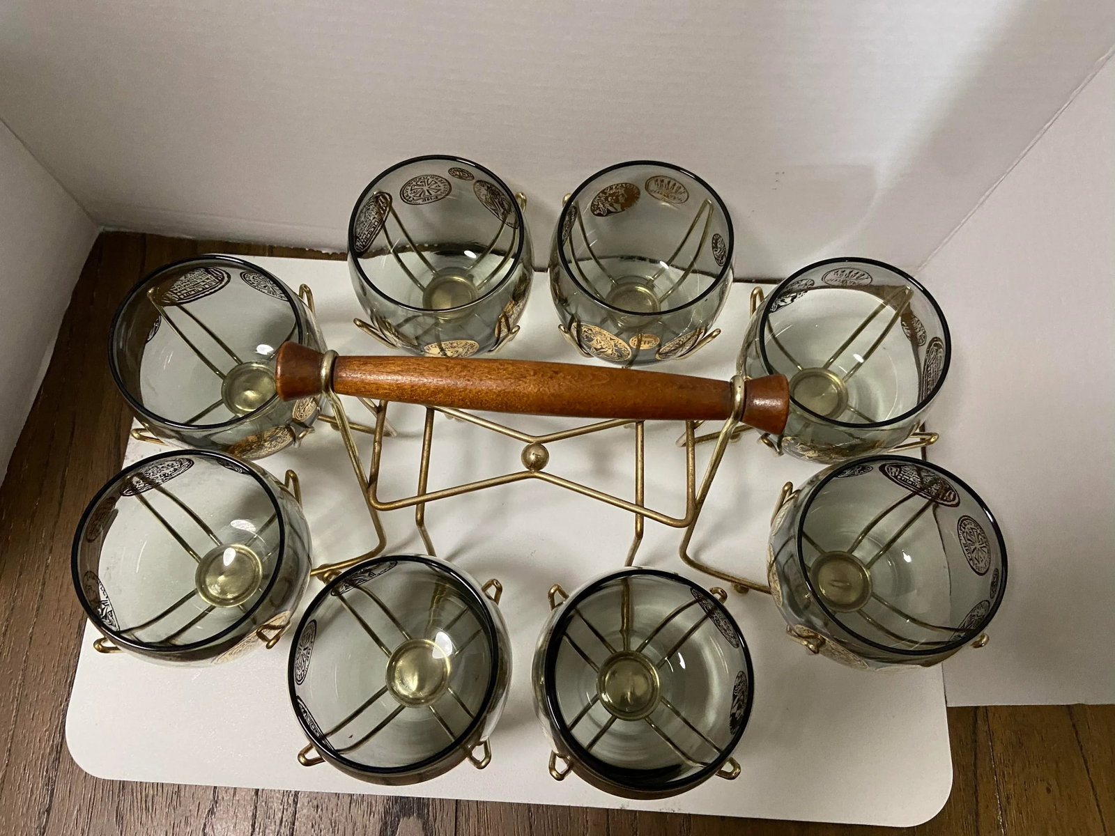 Mid-Century Roly Poly Rock Glasses & Holder King Coin Set- 9 Pieces - 3