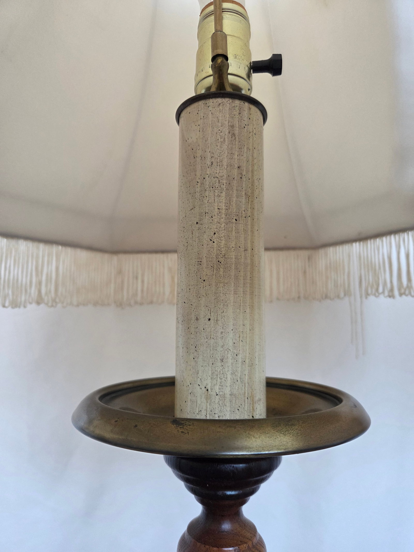 Mid 20th Century Traditional Colonial Revival Turned Wood & Brass Table Lamp W/ Fringe Shade - a Pai - 4