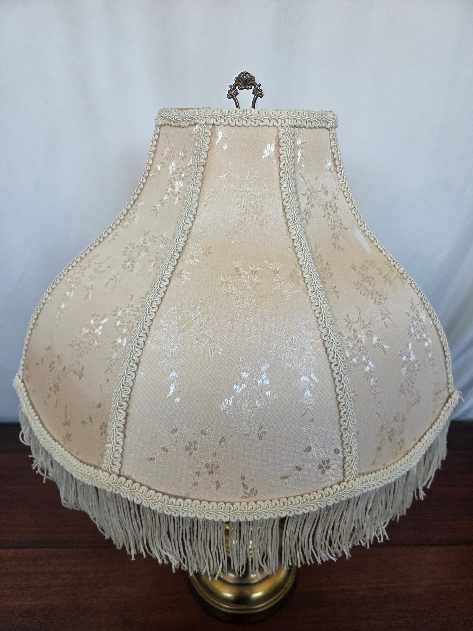 1940s Hollywood Regency Neoclassical Brass 3-Light Table Lamp W/ Fabric Fringe Shade - 7