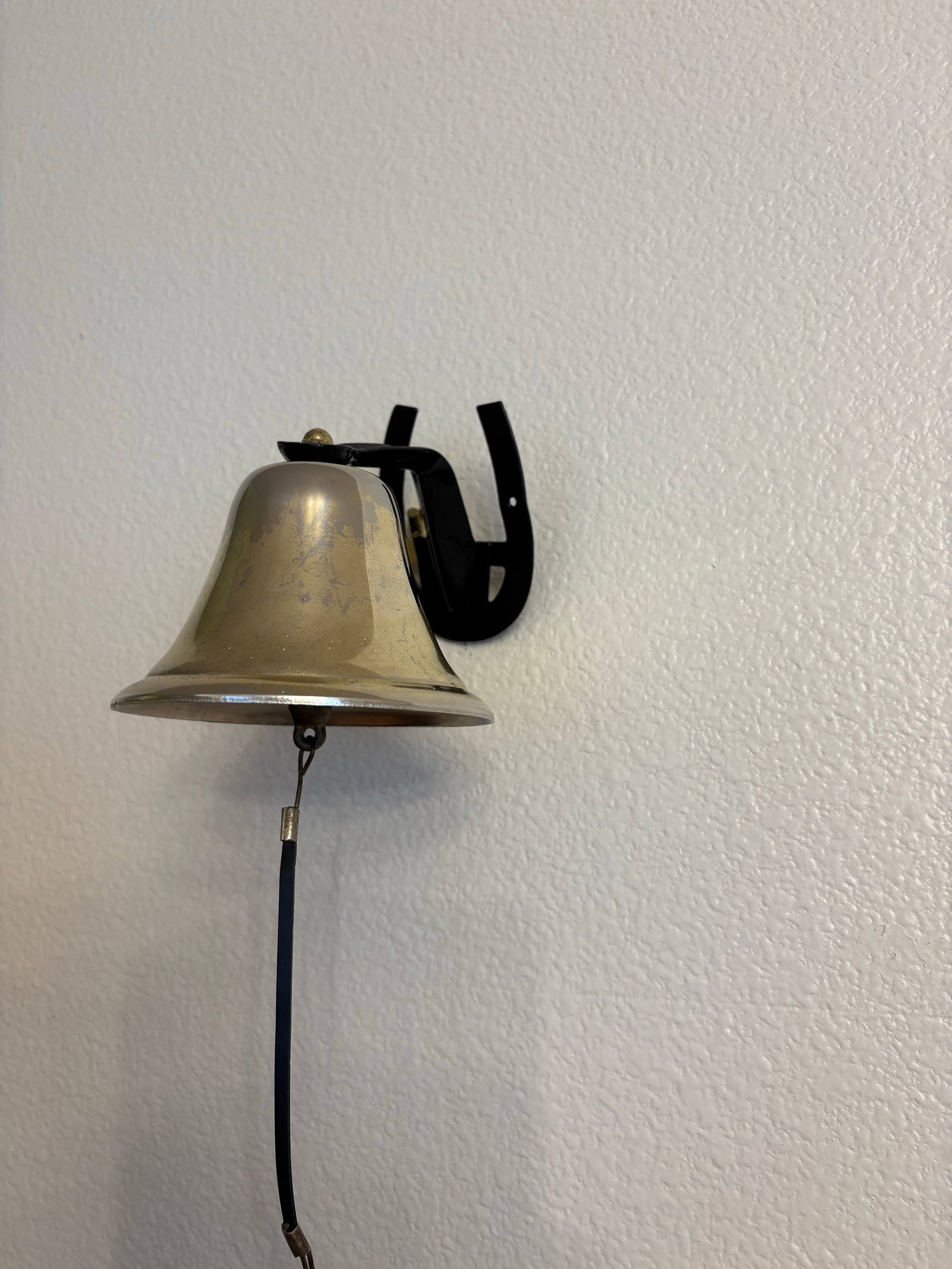 Vintage Ranch Brass Dinner Bell With Ringer - 2
