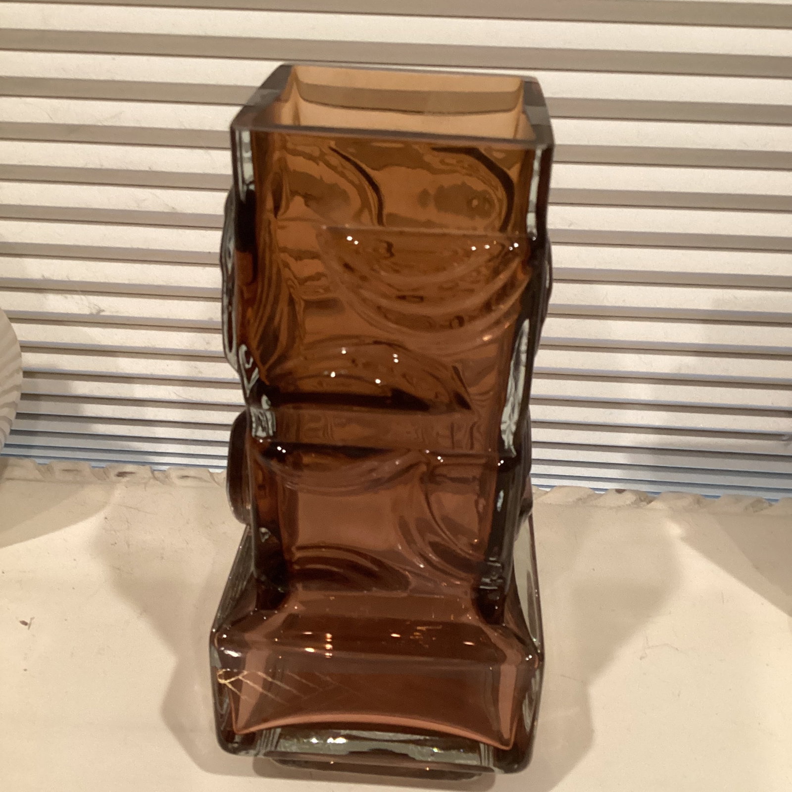 Vintage MCM Amber Art Glass Vase - 2