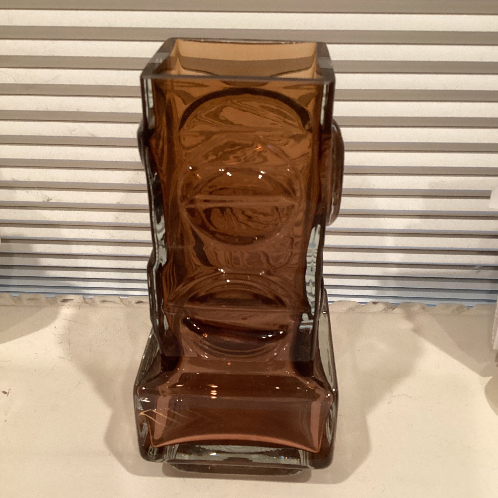 Vintage MCM Amber Art Glass Vase - 3