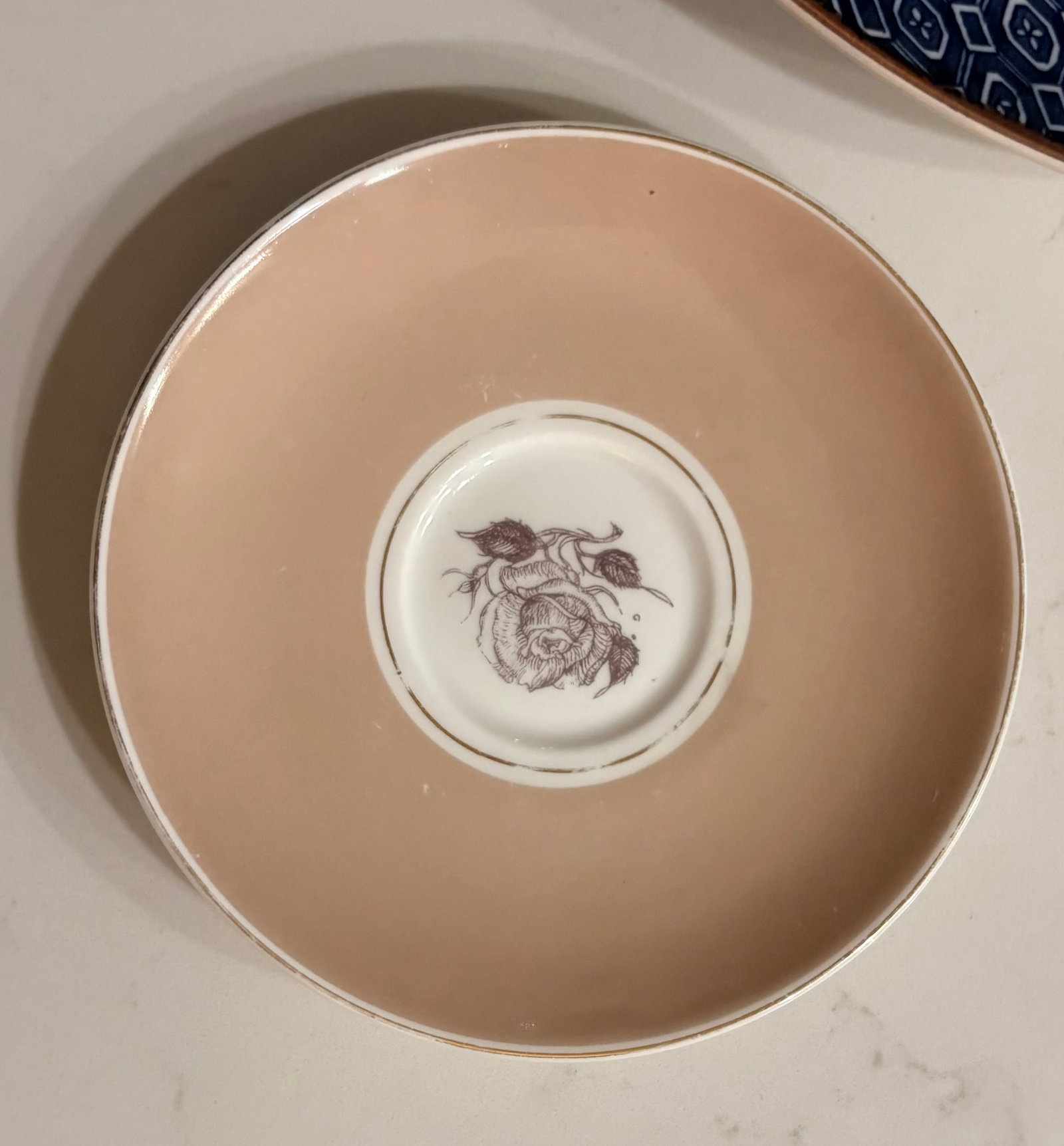 Mid 20th Century Purple and Blue Chinoiserie Blossom and Floral Wall Plate Curation, Set of 7 - 8