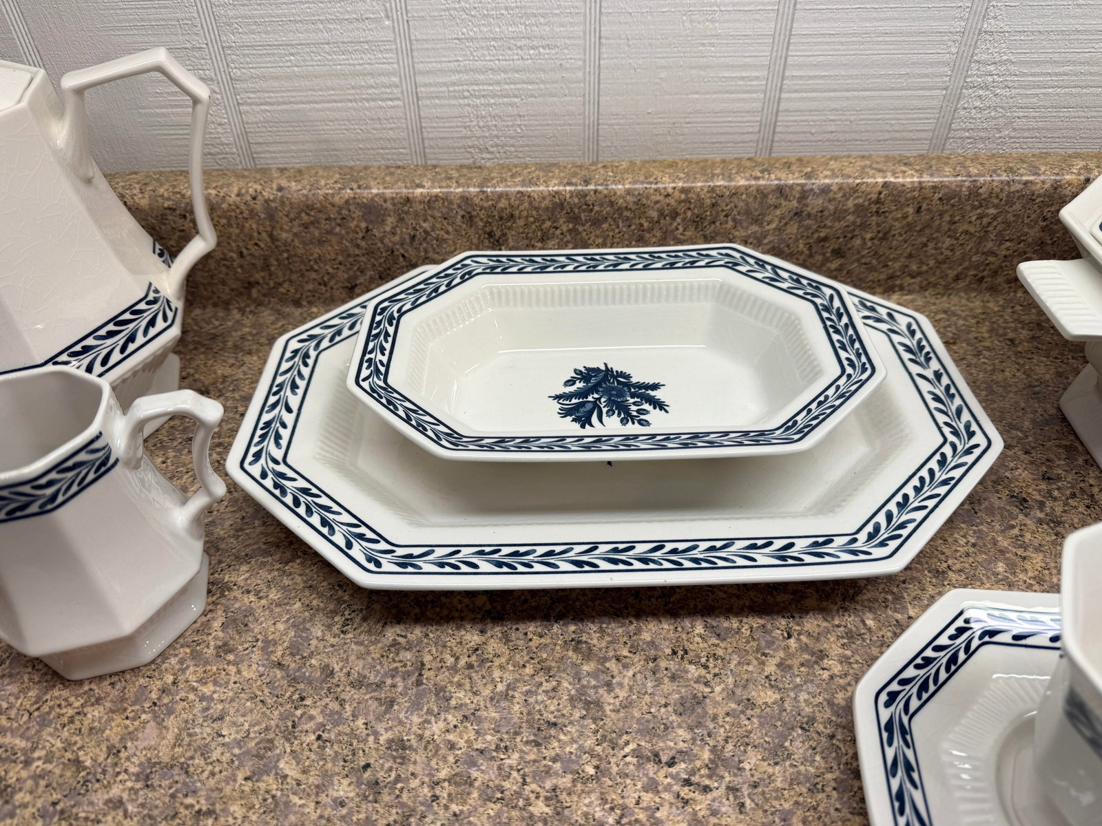 1960s "Blue Tulip" Independence Ironstone by Castleton China Set, Service for 12 - 91pcs - 5
