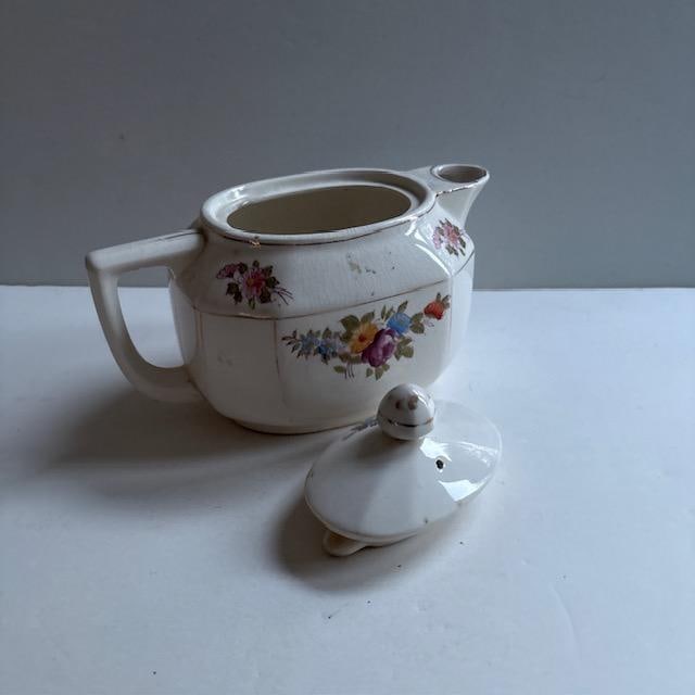 Mid 20th Century Japanese Mikori Ware Floral Porcelain Teapot - 2