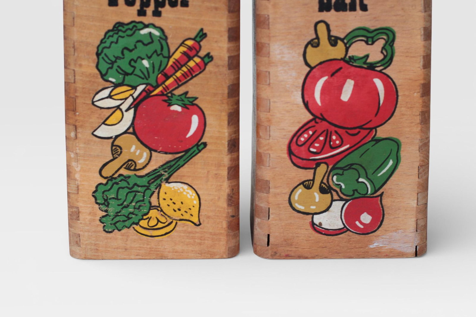 Mid-Century Wooden Salt & Pepper Shakers With Painted Vegetable Motifs - 6