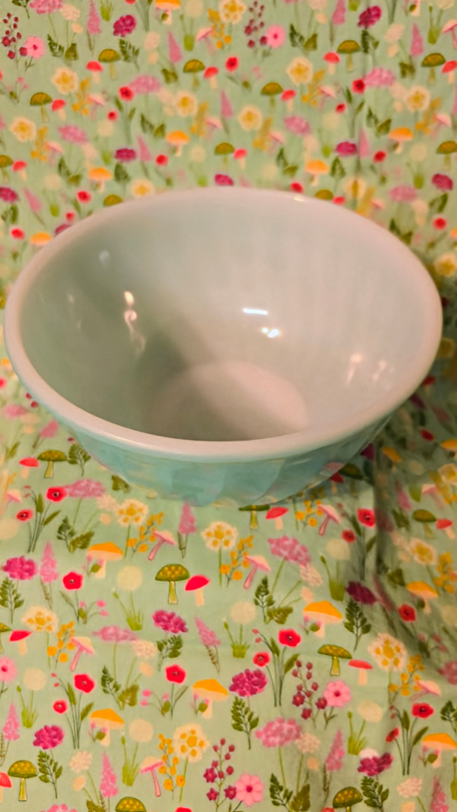 Vintage Mid-Century Modern Fire King Anchor Hocking Nesting Bowls - 4
