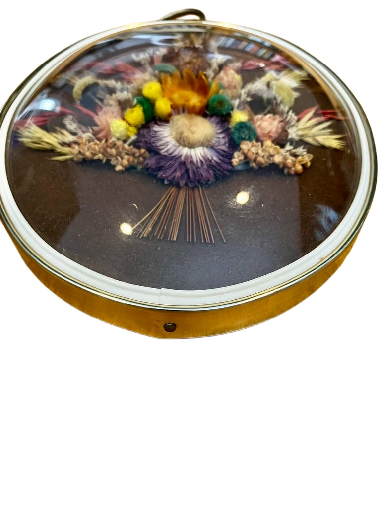 Pair of Vintage Oval Cideart Belgium Dried Floral Arrangements in a Convex Glass Dome Frames - 11