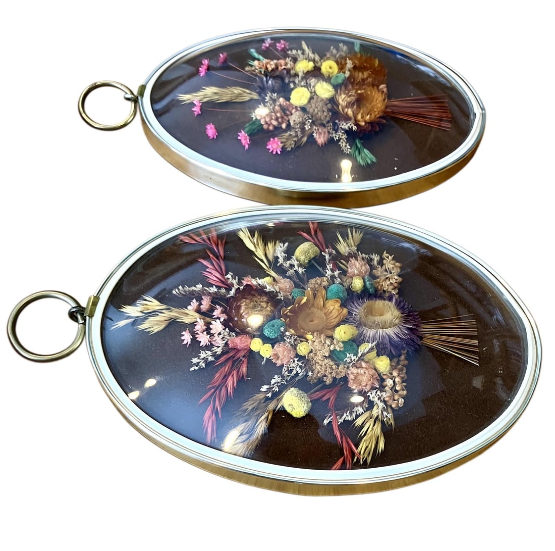 Pair of Vintage Oval Cideart Belgium Dried Floral Arrangements in a Convex Glass Dome Frames - 6