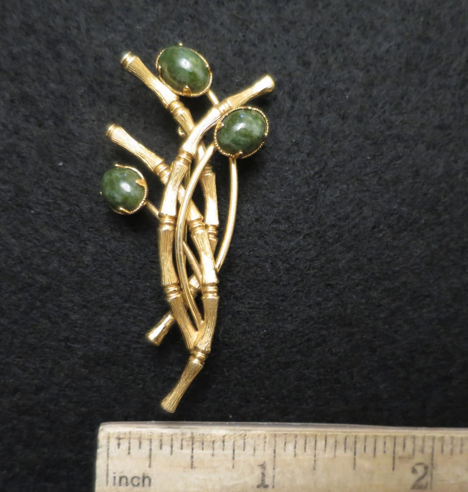 1950s Winard Bamboo Jade Brooch / Pin - 8