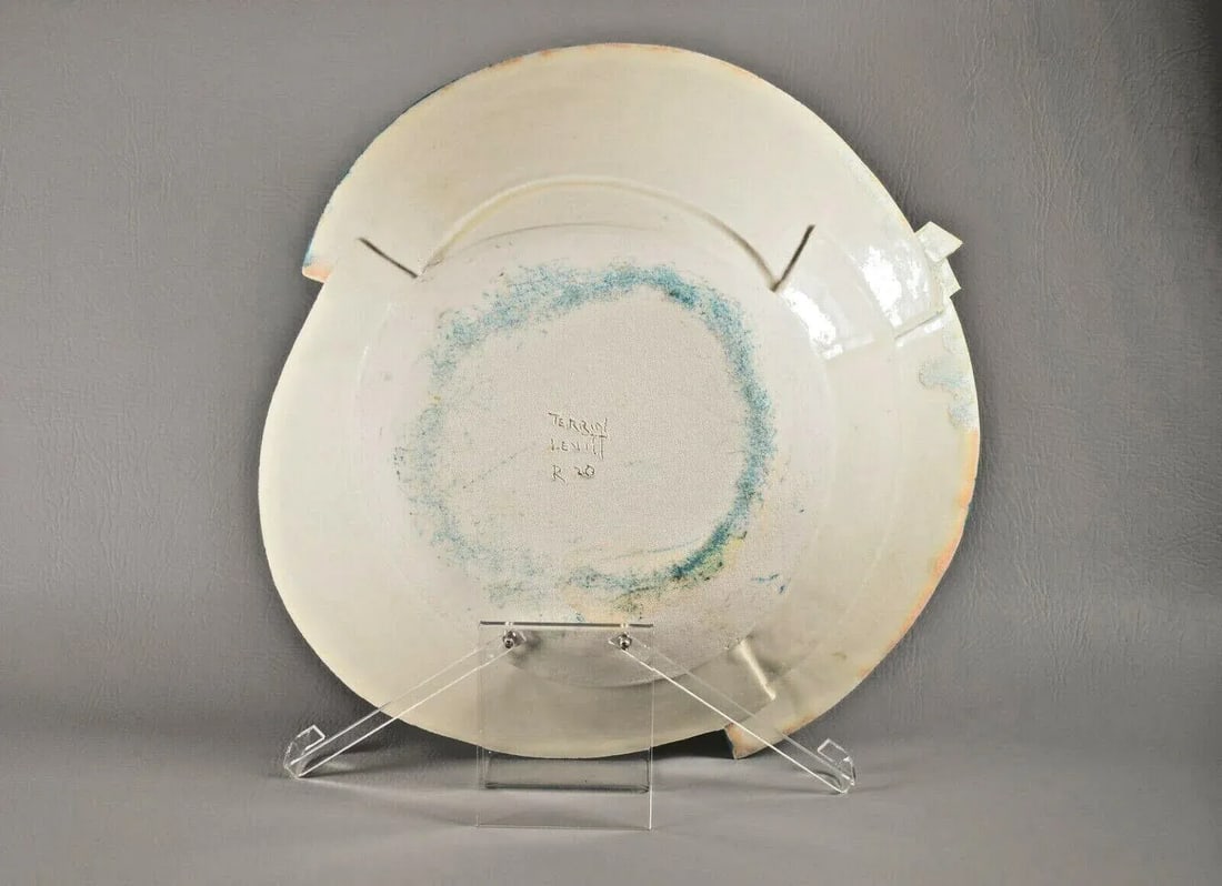 Vintage Terrin Levitt Original Signed Ceramic Pottery Bowl - 7
