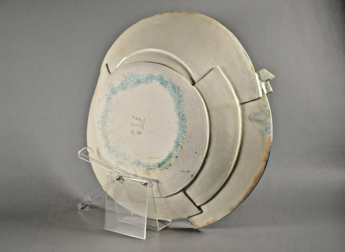 Vintage Terrin Levitt Original Signed Ceramic Pottery Bowl - 9