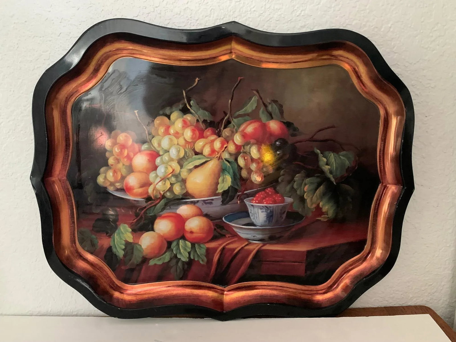 1970s Large Spanish Fruits Cornucopia "Bodegon" Still-Life Painting on Black Metal Tray With Copper - 3