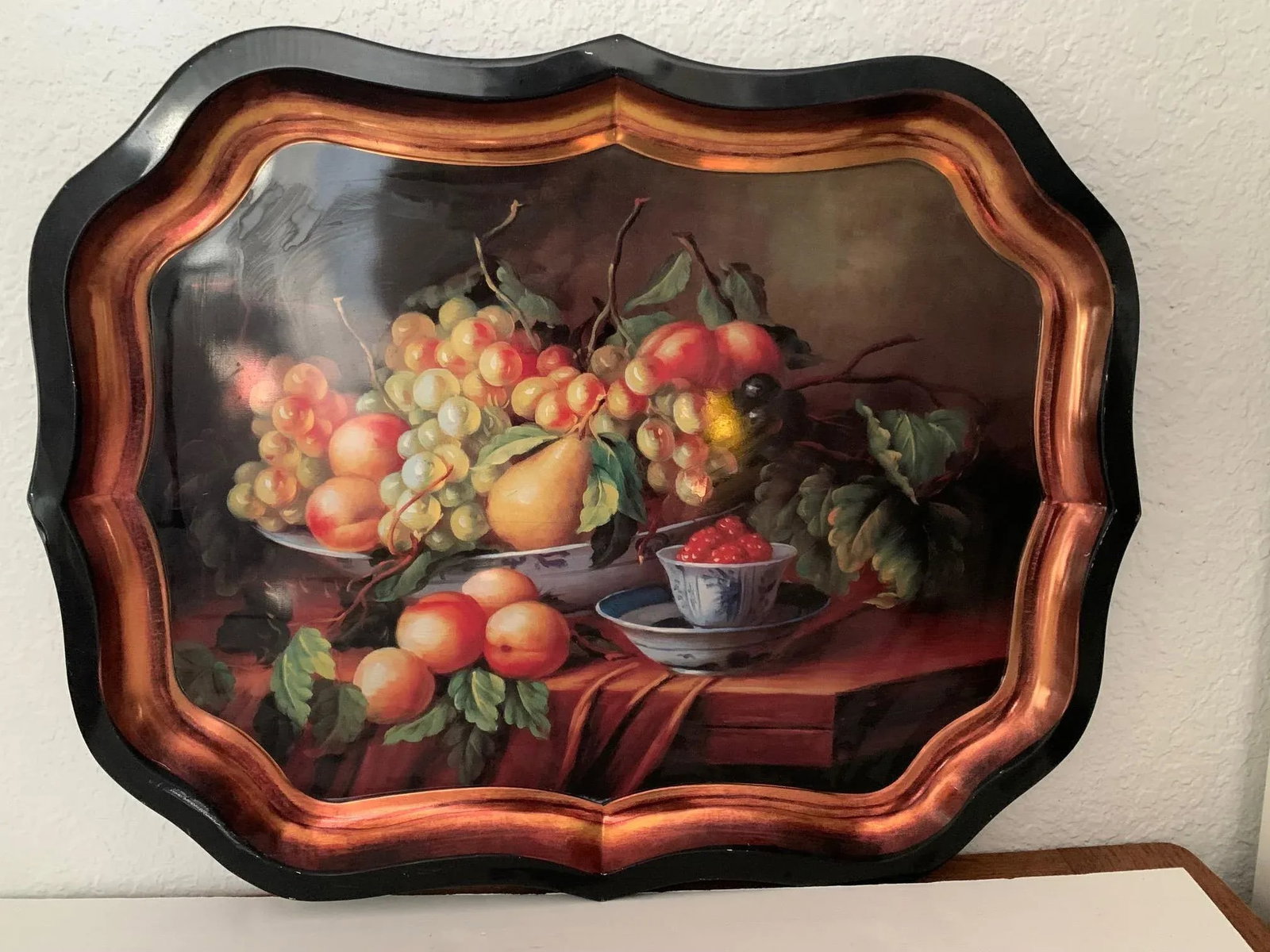 1970s Large Spanish Fruits Cornucopia "Bodegon" Still-Life Painting on Black Metal Tray With Copper - 5