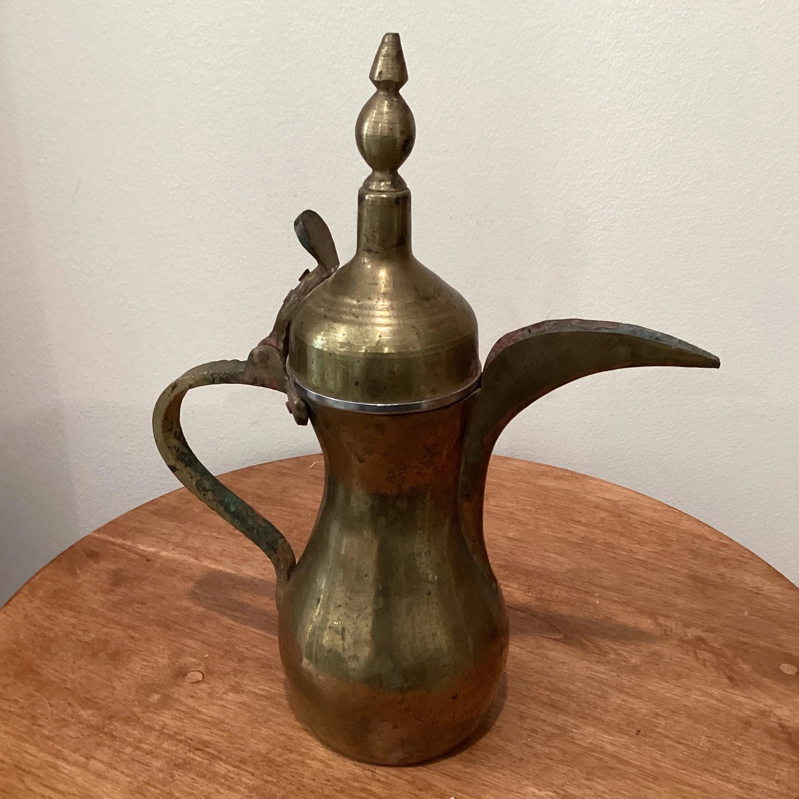 Early 20th Century Middle Eastern Moorish Dallh Arabic Brass Coffee Pot - 2