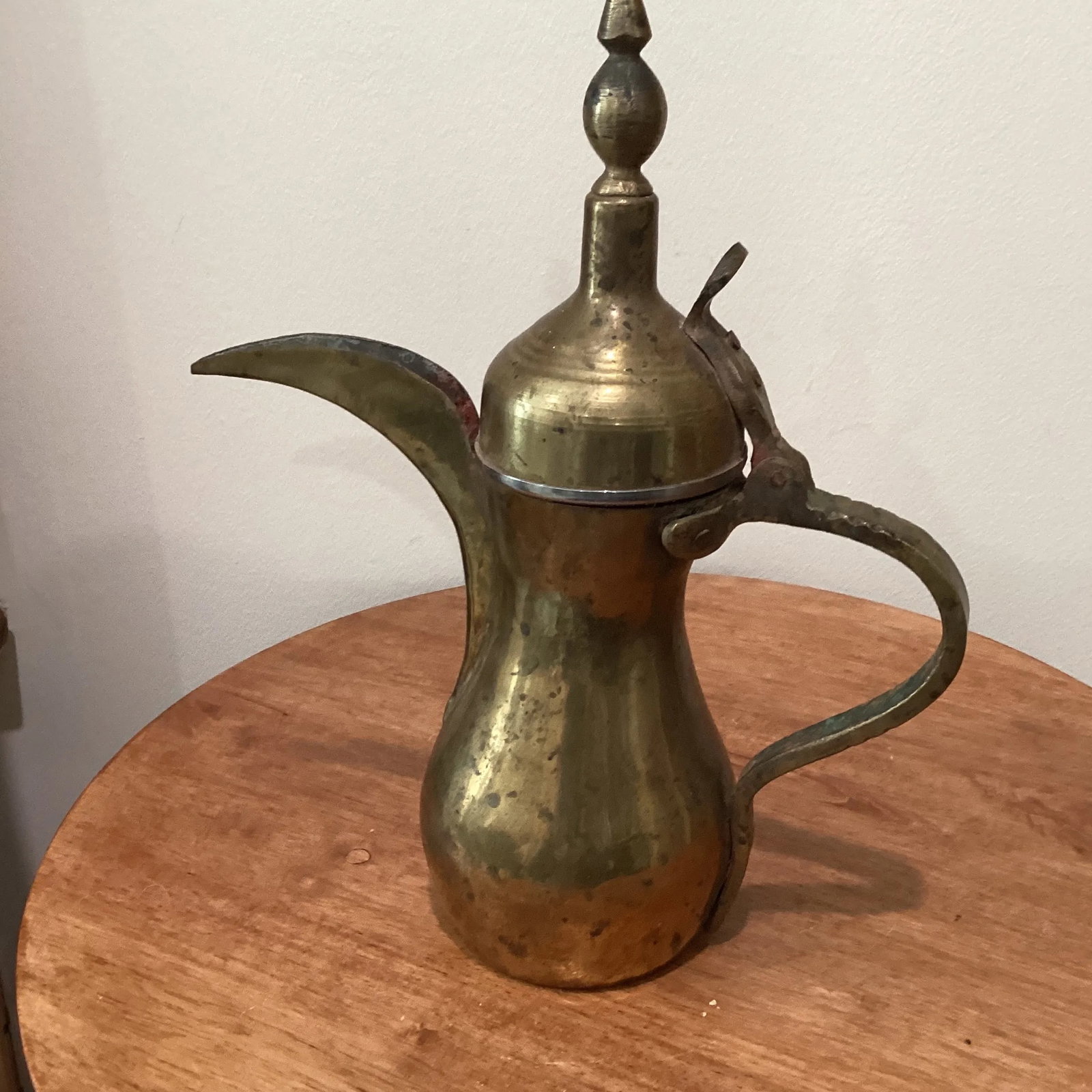 Early 20th Century Middle Eastern Moorish Dallh Arabic Brass Coffee Pot - 4