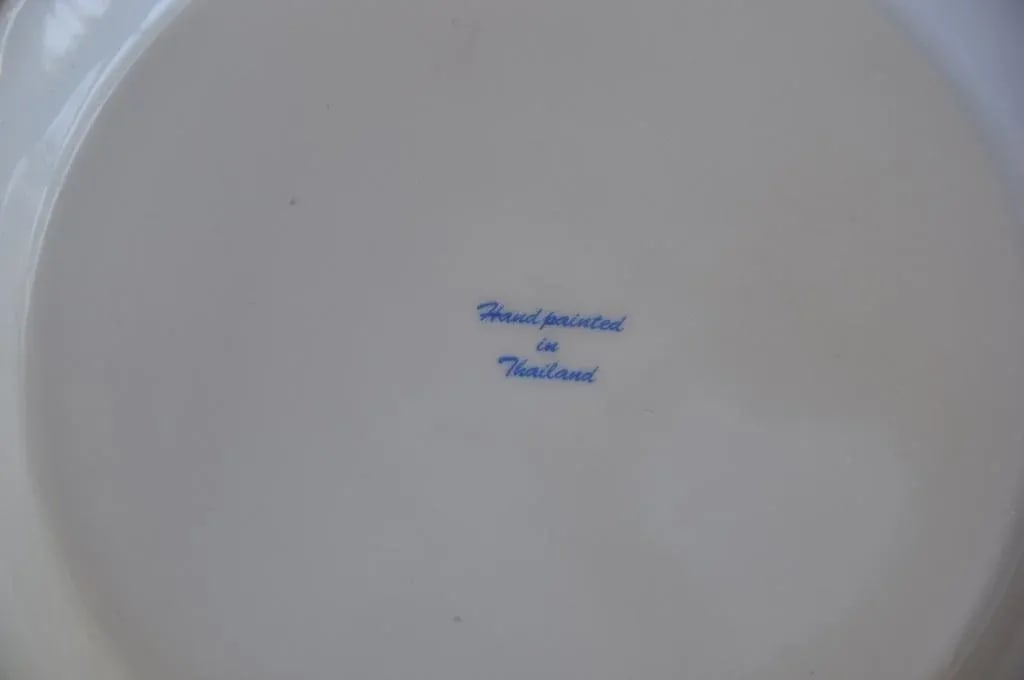 Thai Benjarong Porcelain Soup Tureen & Ladle Set With Hand-Painted Floral Decorations - 7