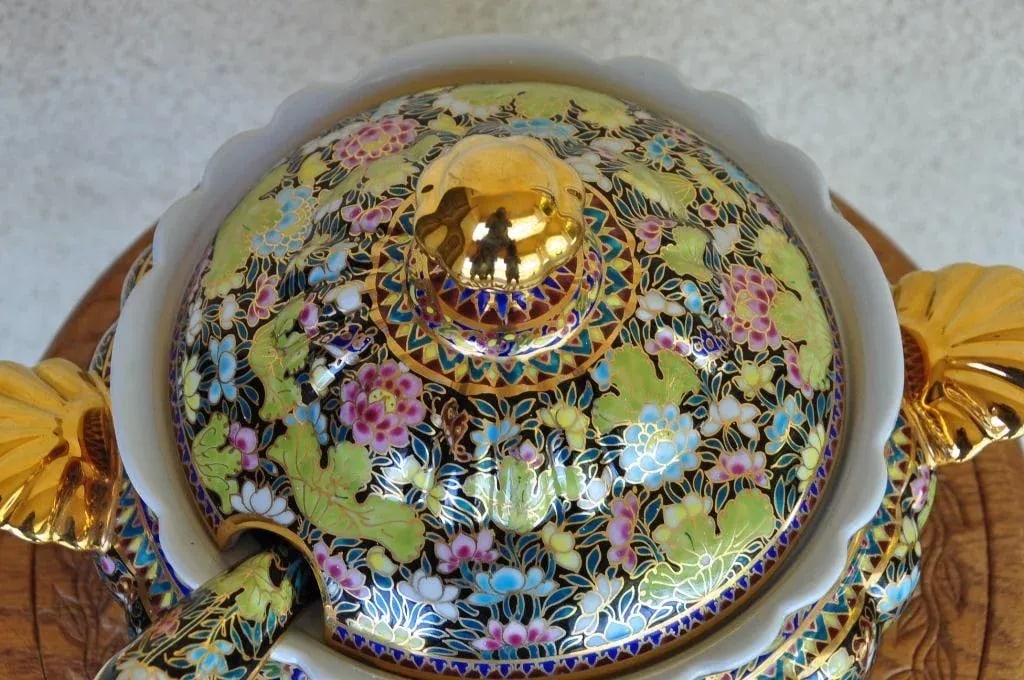 Thai Benjarong Porcelain Soup Tureen & Ladle Set With Hand-Painted Floral Decorations - 9