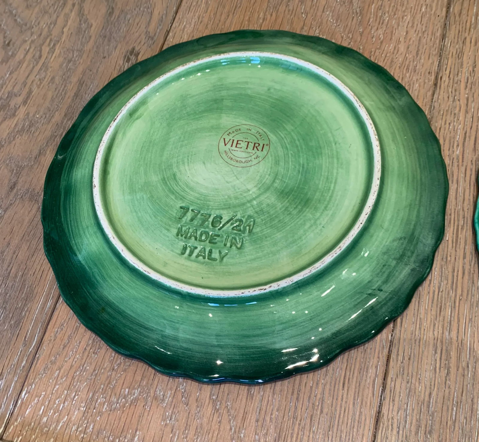 Mid 20th Century Serving Stand With English and Italian Majolica Plates - Set of 4 - 4