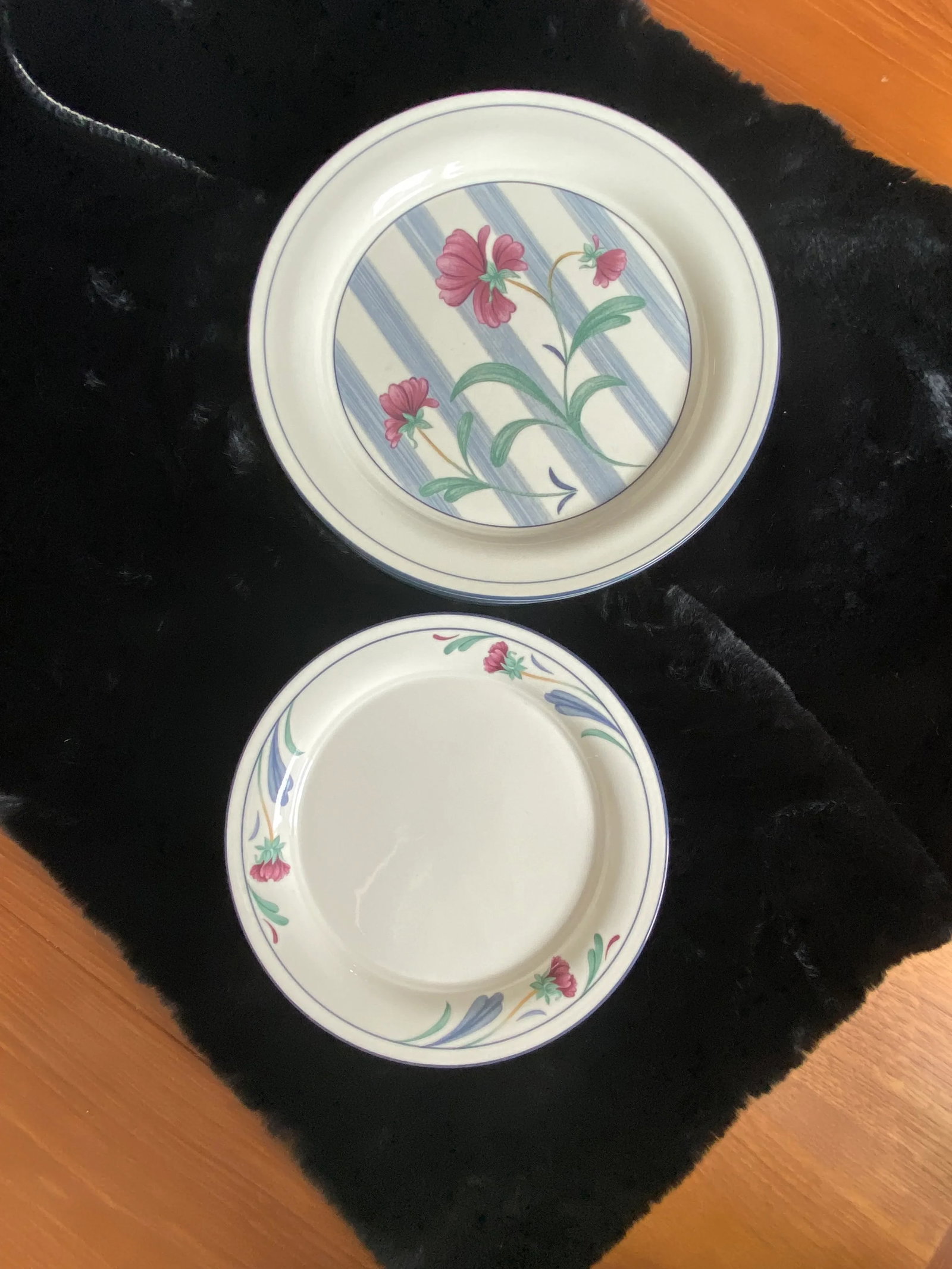 1980s Lenox Poppies on Blue China Dinnerware Set-8 Pieces - 6