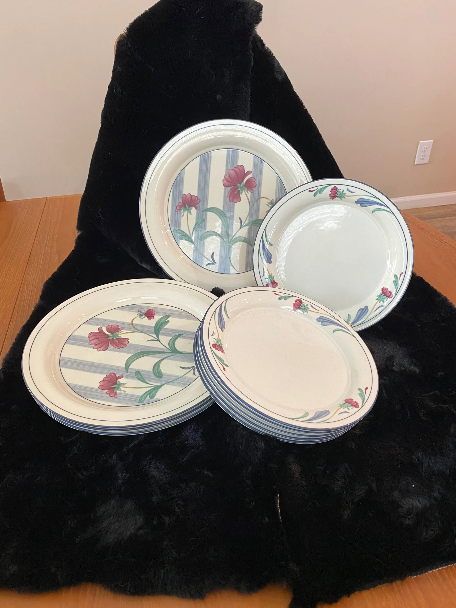 1980s Lenox Poppies on Blue China Dinnerware Set-8 Pieces - 8