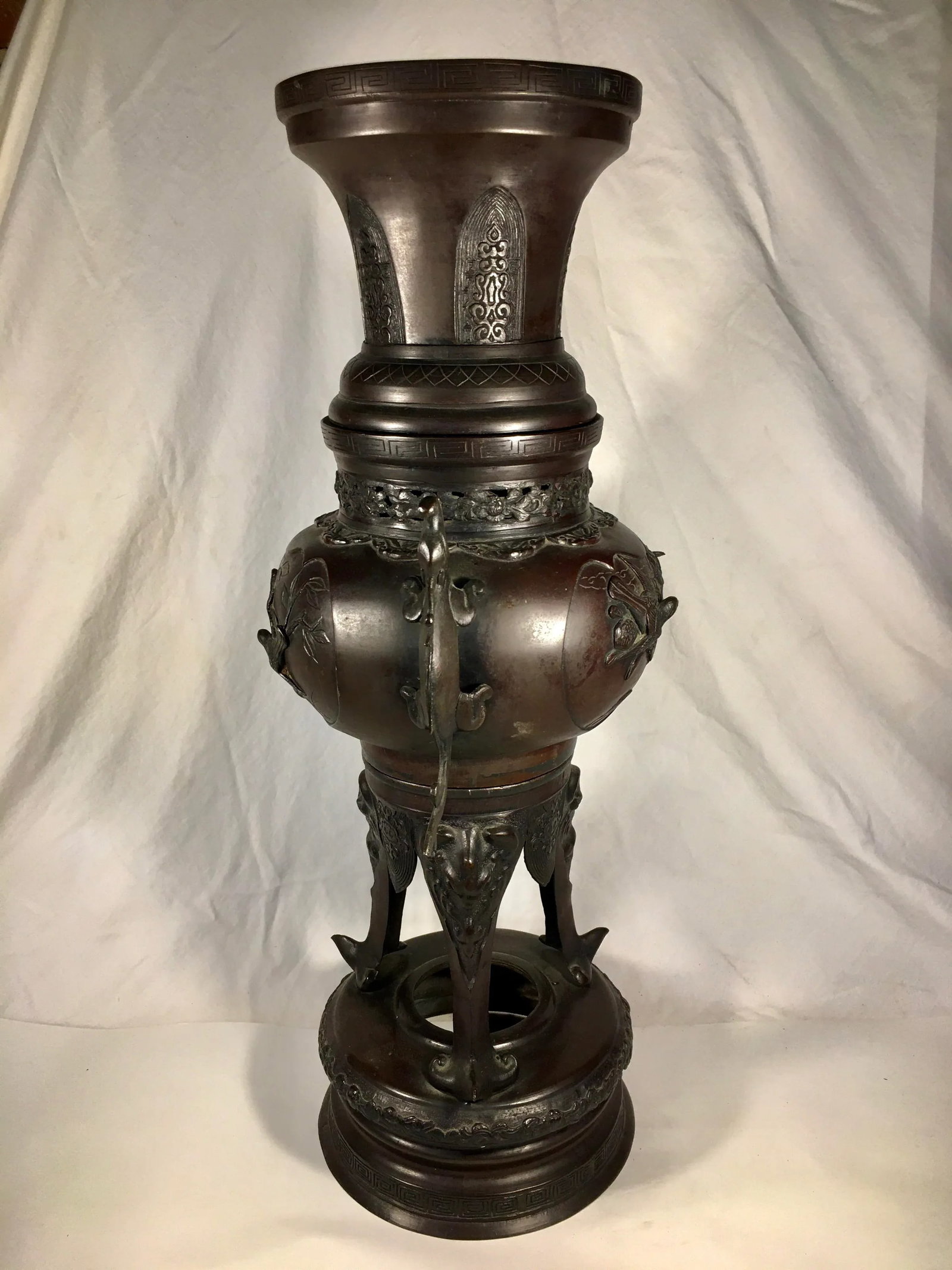 Antique Monumental Japanese Meiji Era Bronze Vase - 2