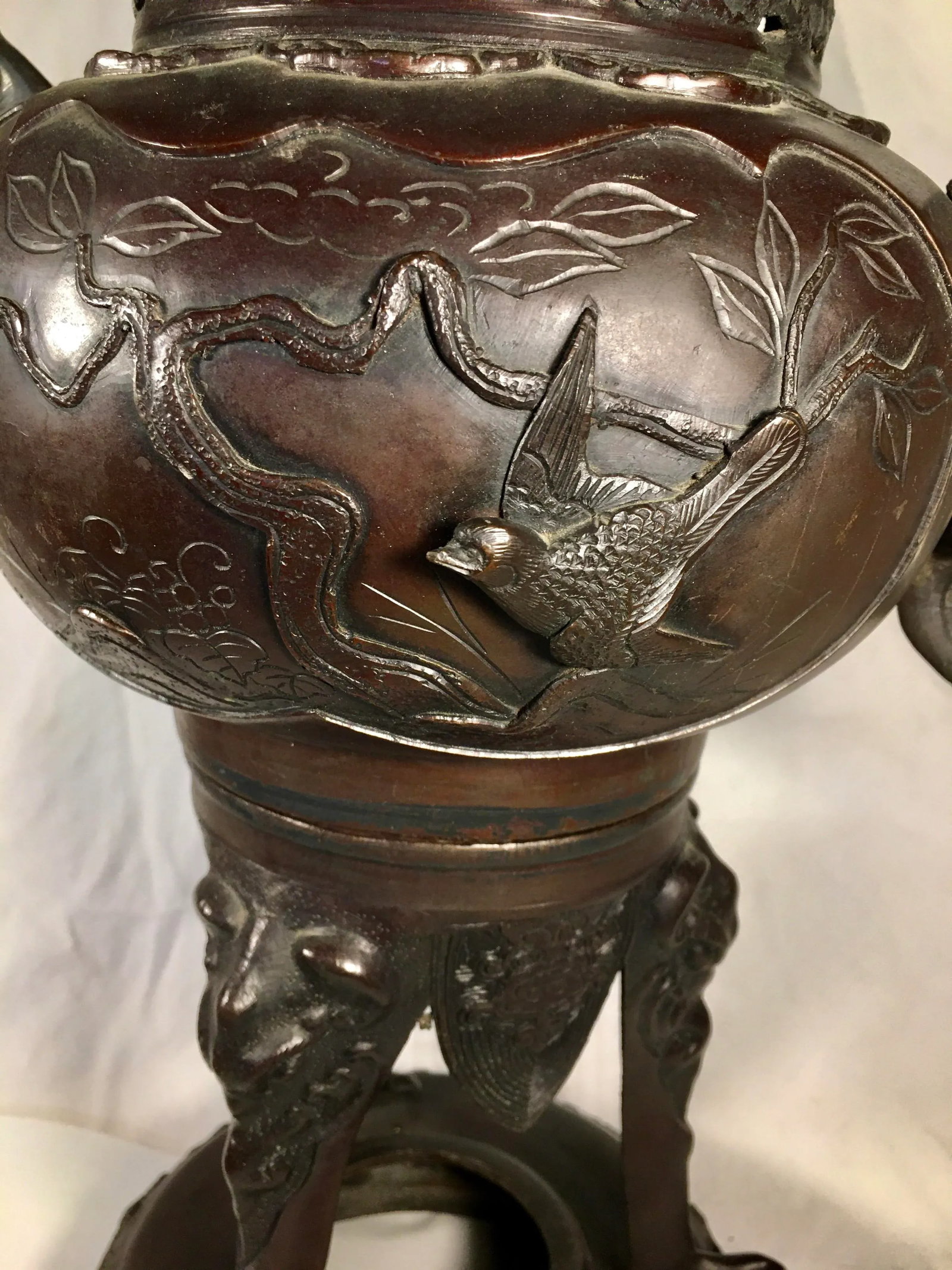 Antique Monumental Japanese Meiji Era Bronze Vase - 5