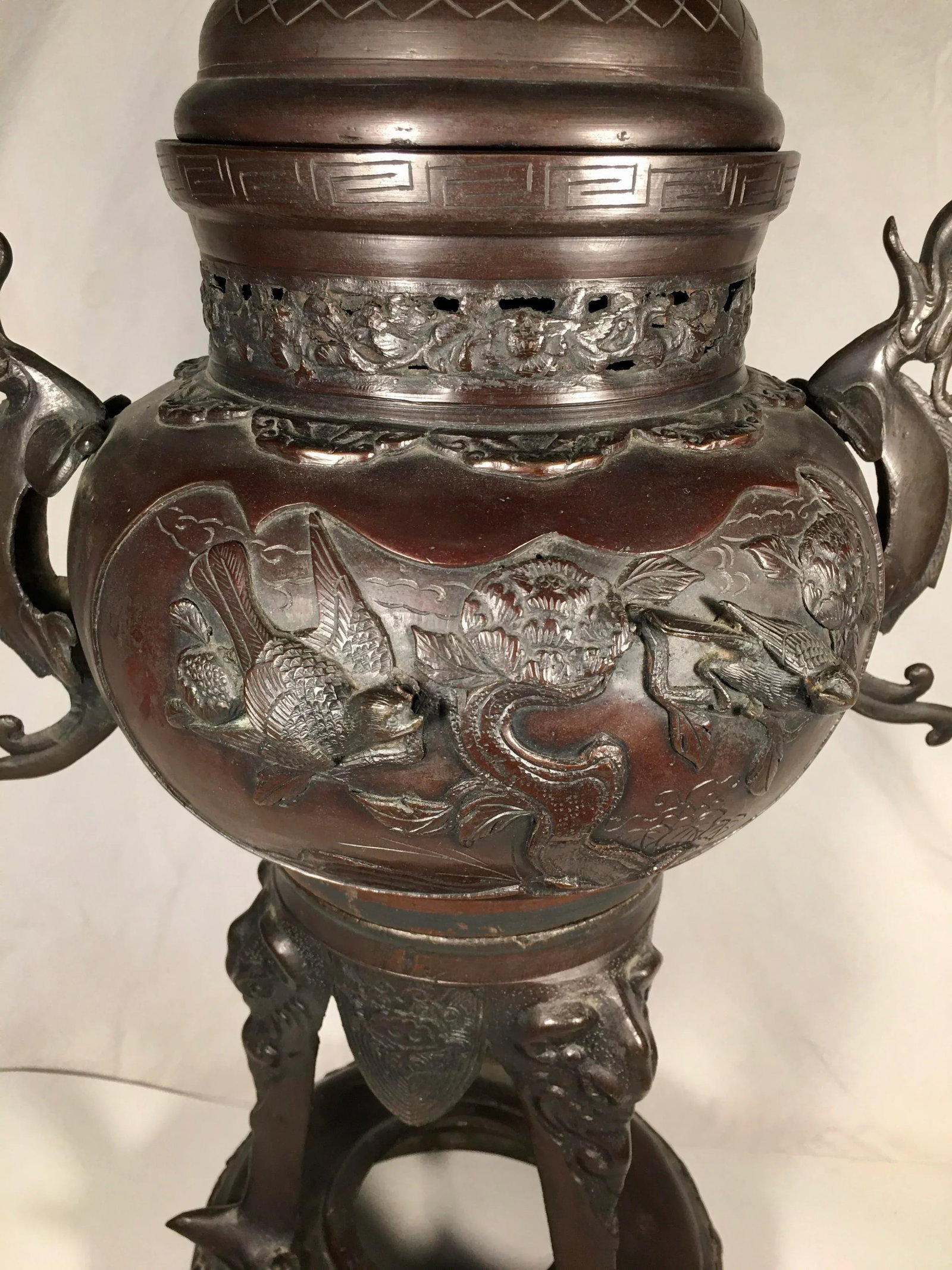 Antique Monumental Japanese Meiji Era Bronze Vase - 7
