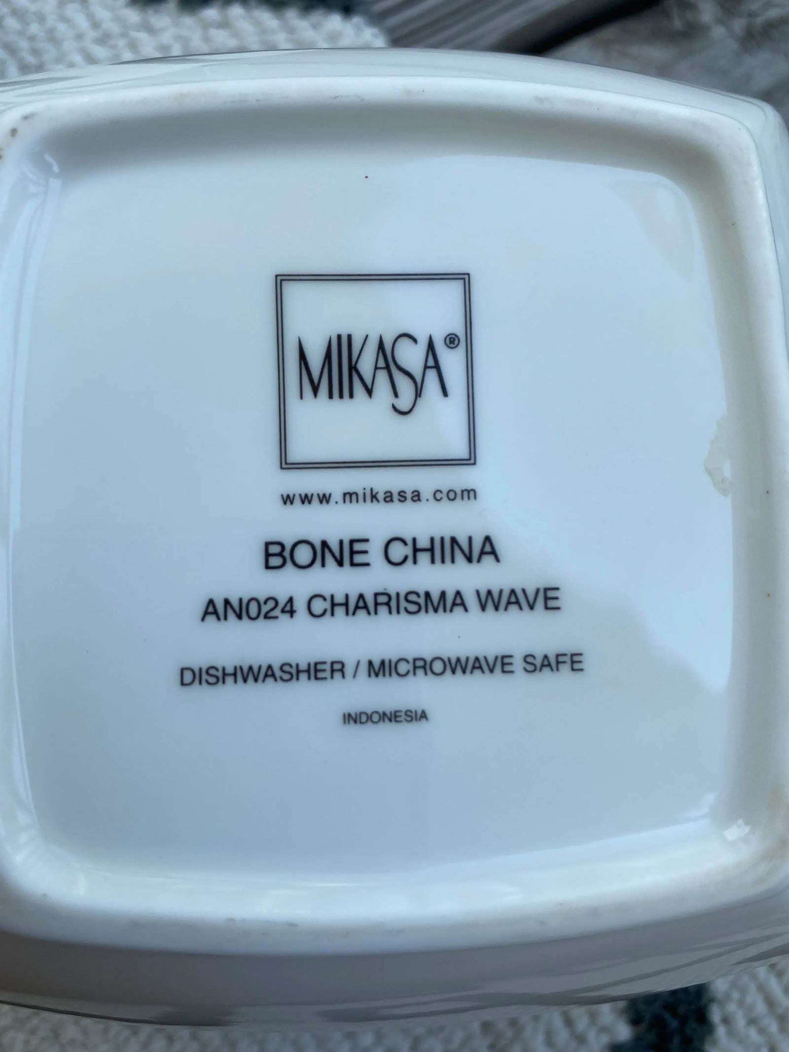 2002 Mikasa Charisma Wave Bone China Teapot - 7