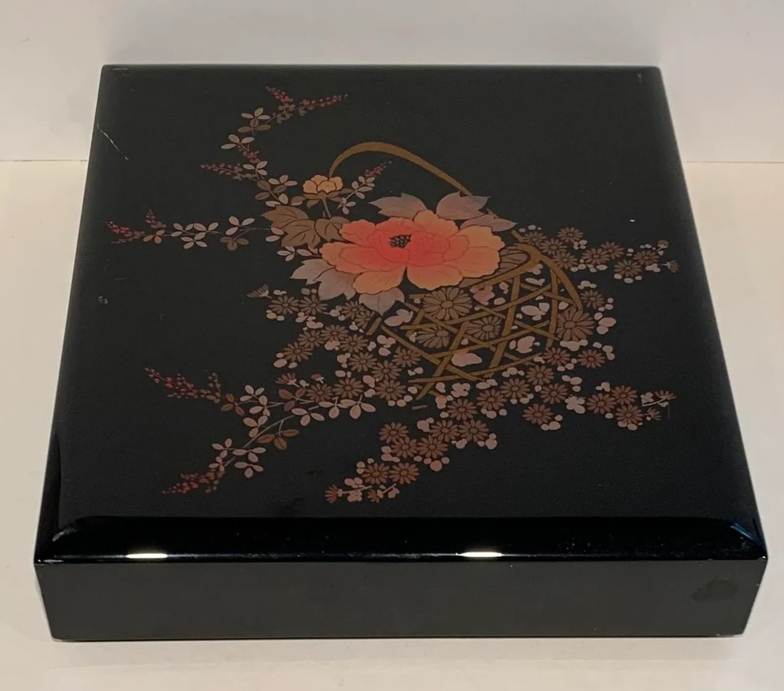Vintage Black Lacquer Box - 13