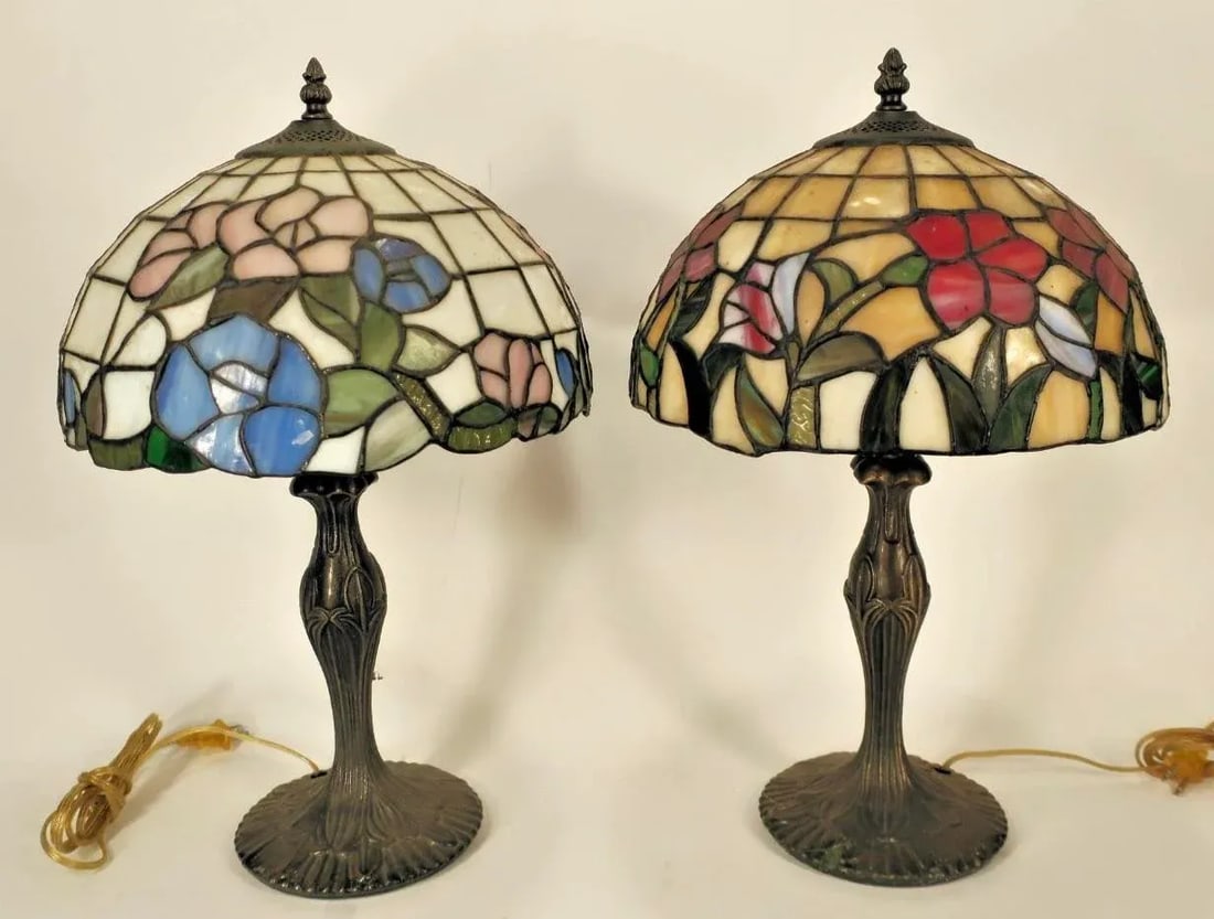 Pair of Vintage Art Nouveau Style Leaded Glass Lamps - 5