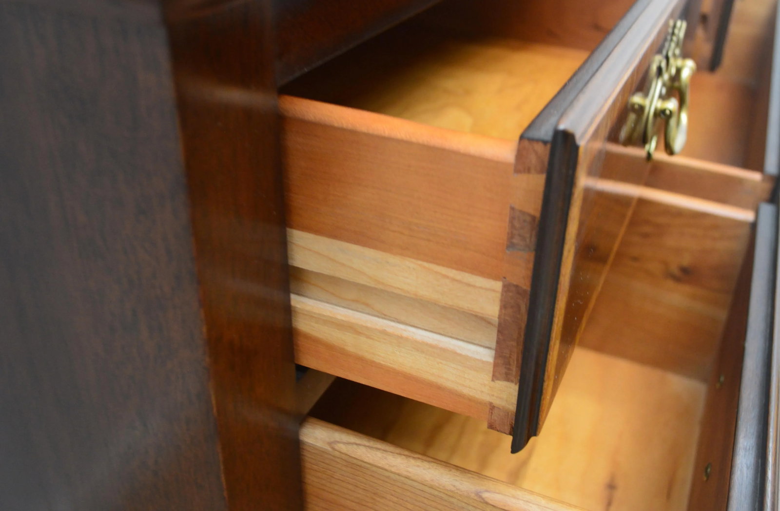Stickley Mahogany Sideboard - 12