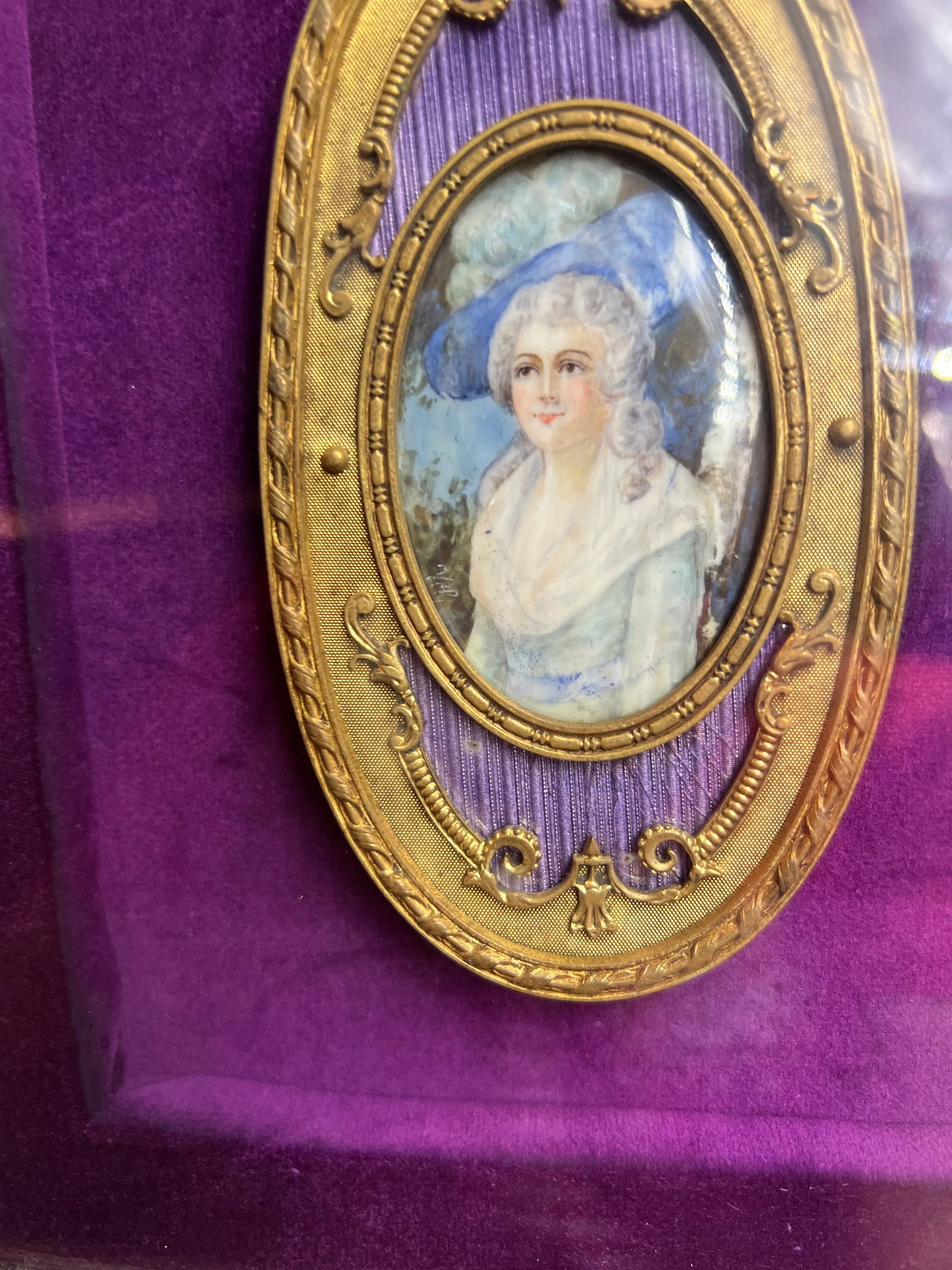 19th Century French d'Ore Bronze Enameled Portrait of a Noble Lady - 5
